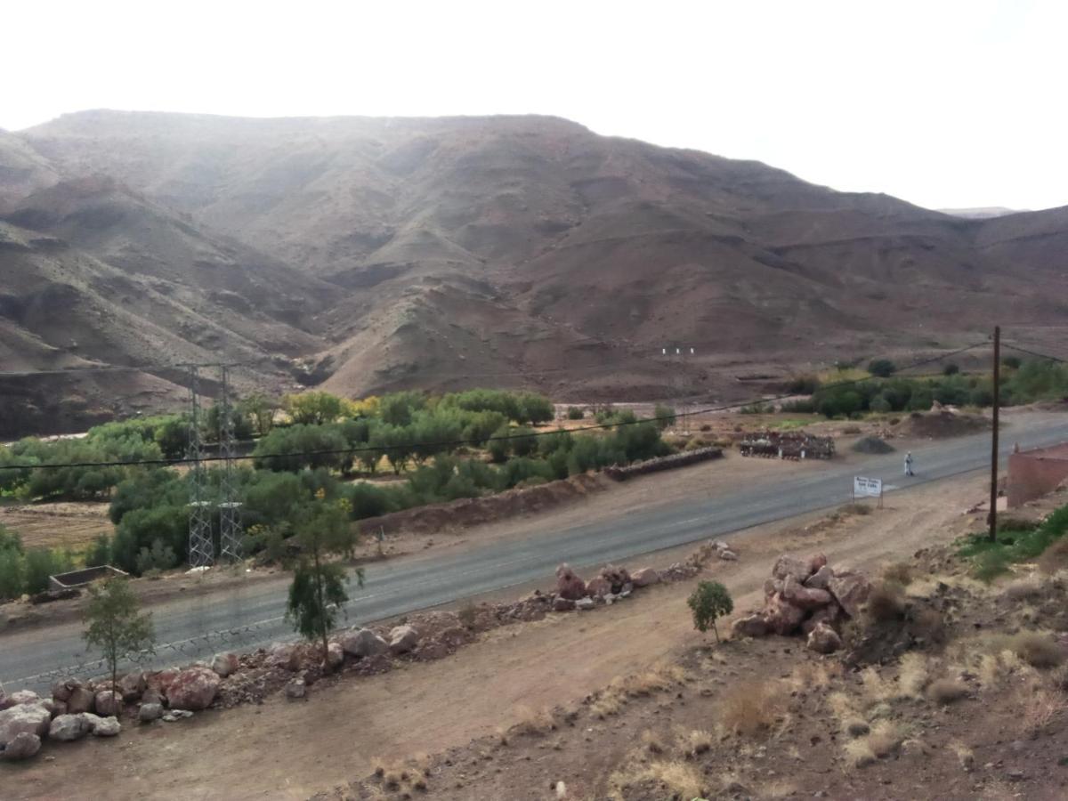 Dar Zara Hotel Tiourjdal Bagian luar foto