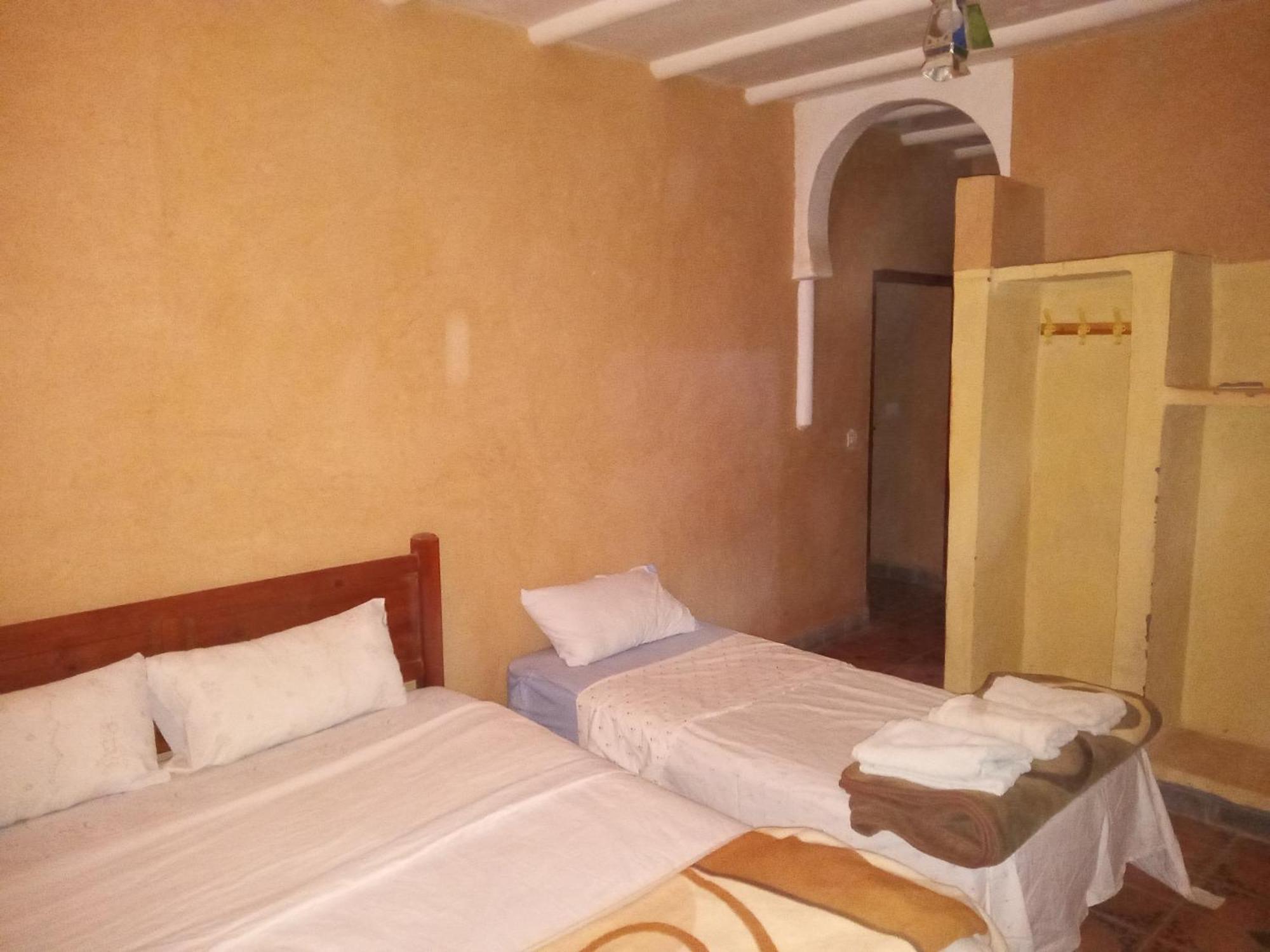 Dar Zara Hotel Tiourjdal Bagian luar foto