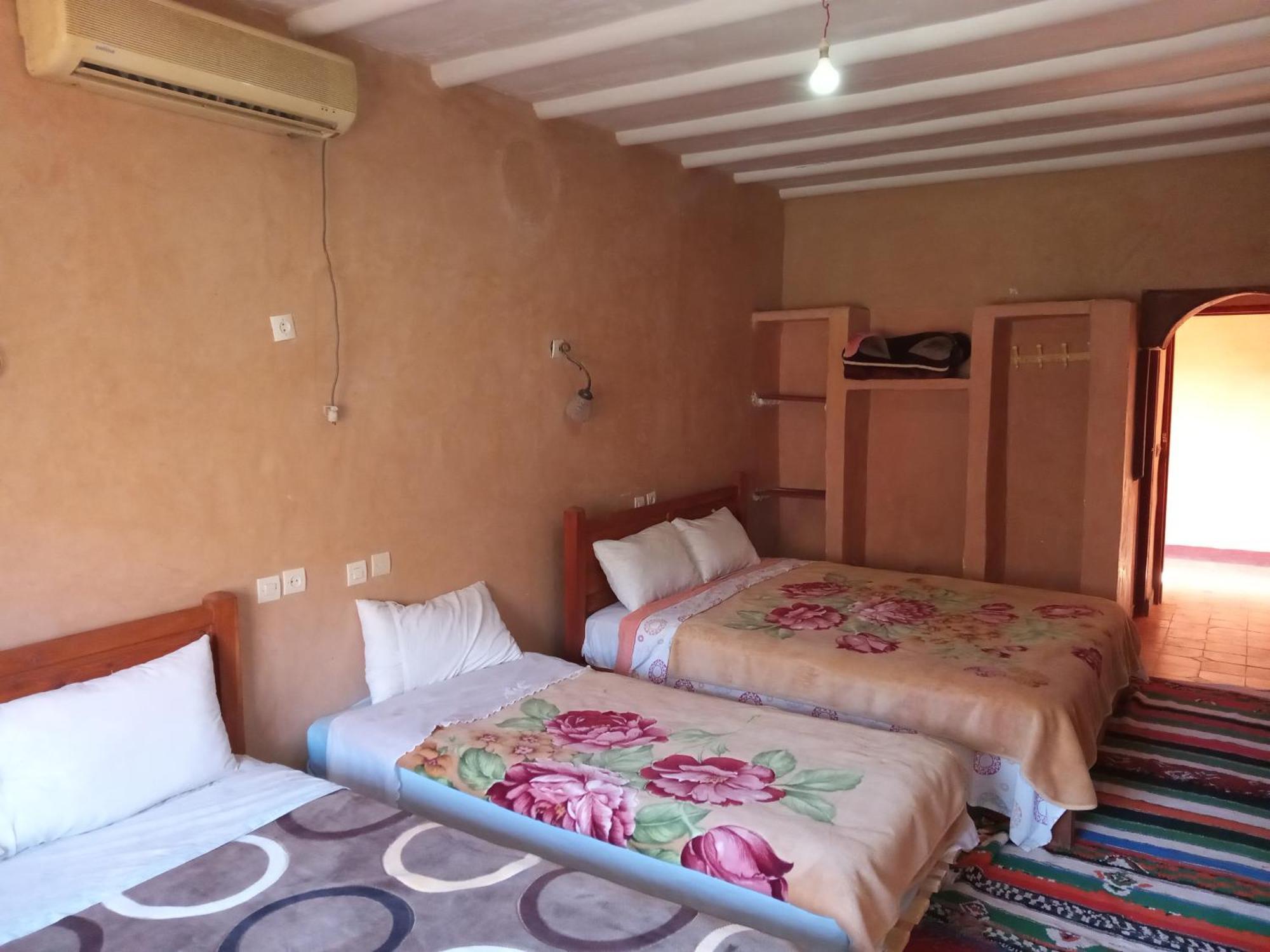 Dar Zara Hotel Tiourjdal Bagian luar foto