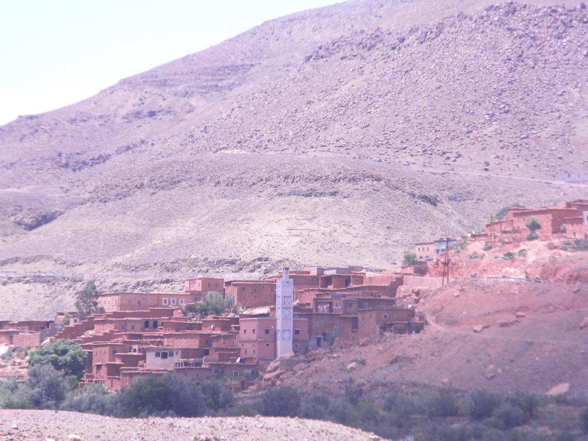 Dar Zara Hotel Tiourjdal Bagian luar foto